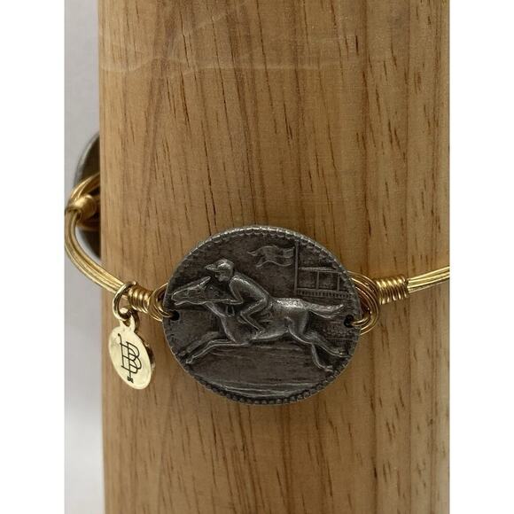 Bourbon and Boweties Bracelet Bangle Limited Edition Horse Racing Coin 8.25” - Picture 4 of 5